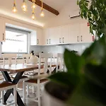 Serenity Azores - Casa Da Aldeia Feriehus